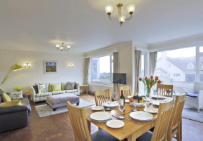3 Pier Court